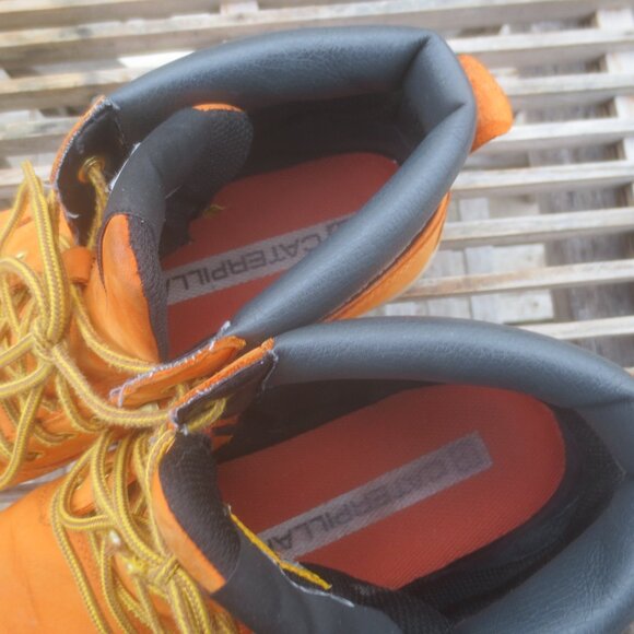 Caterpillar Men's Poe Chukka Leather Boots - Size 10. - Picture 9 of 11